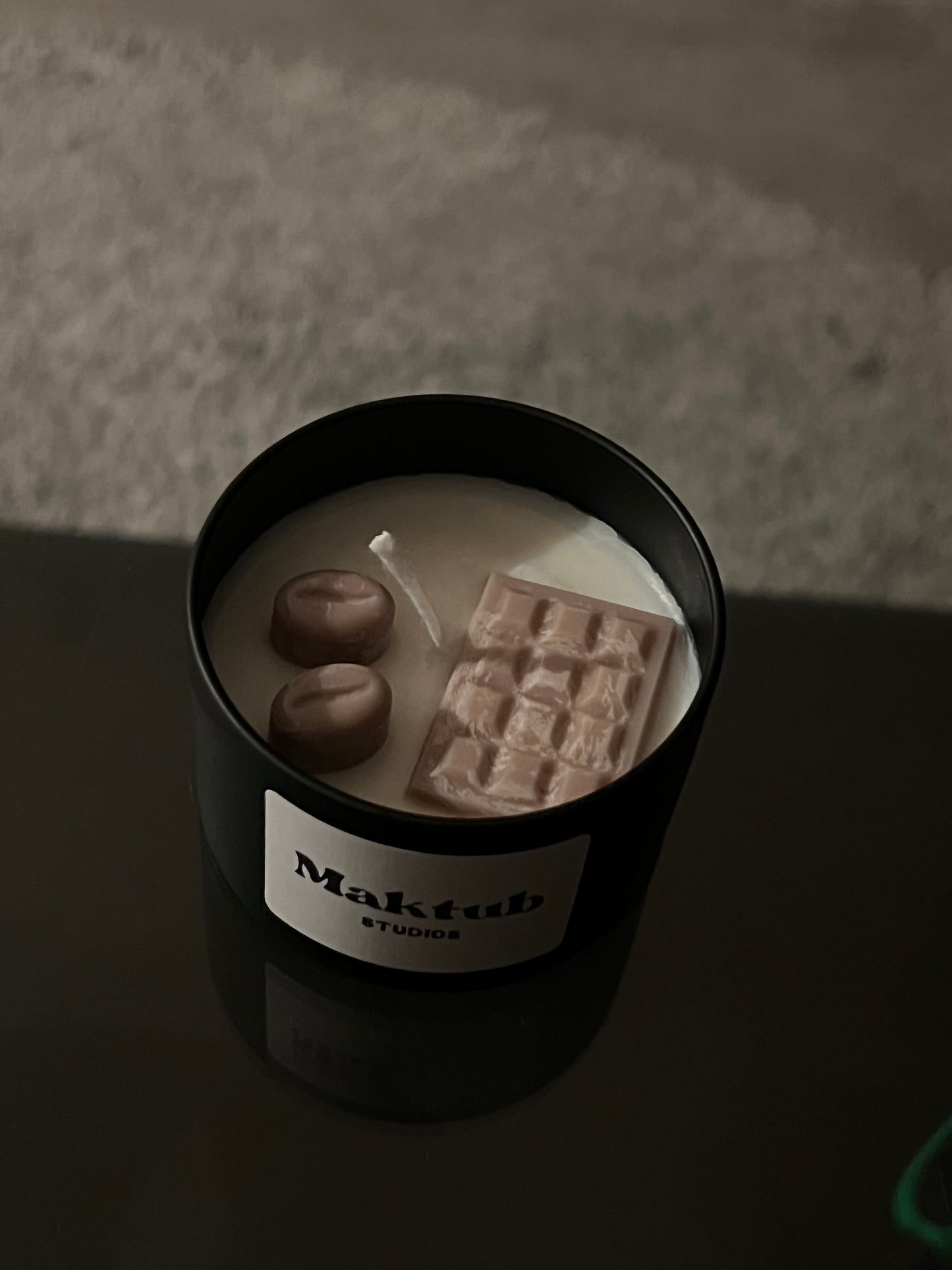 Vanilla Latte - Candle - Black